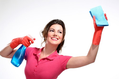 Deep cleaning a carpet in a BR1 property